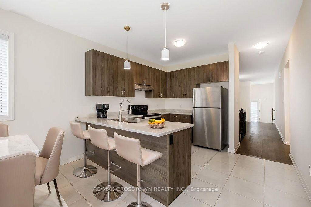22 Simona Avenue • Wasaga Beach, ON photo 13