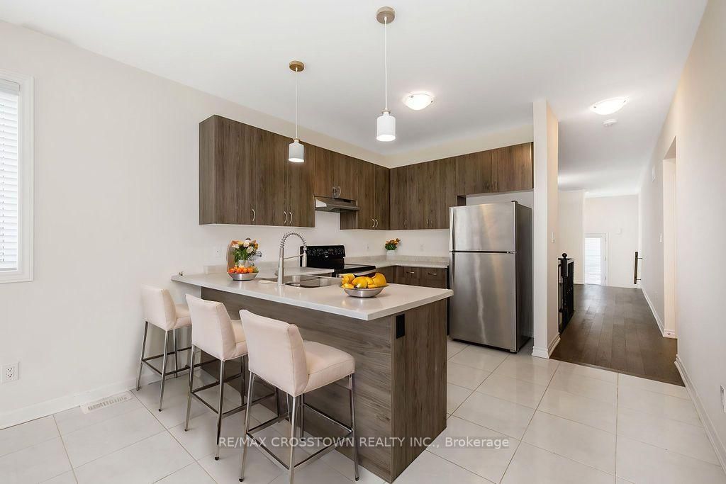 22 Simona Avenue • Wasaga Beach, ON photo 14