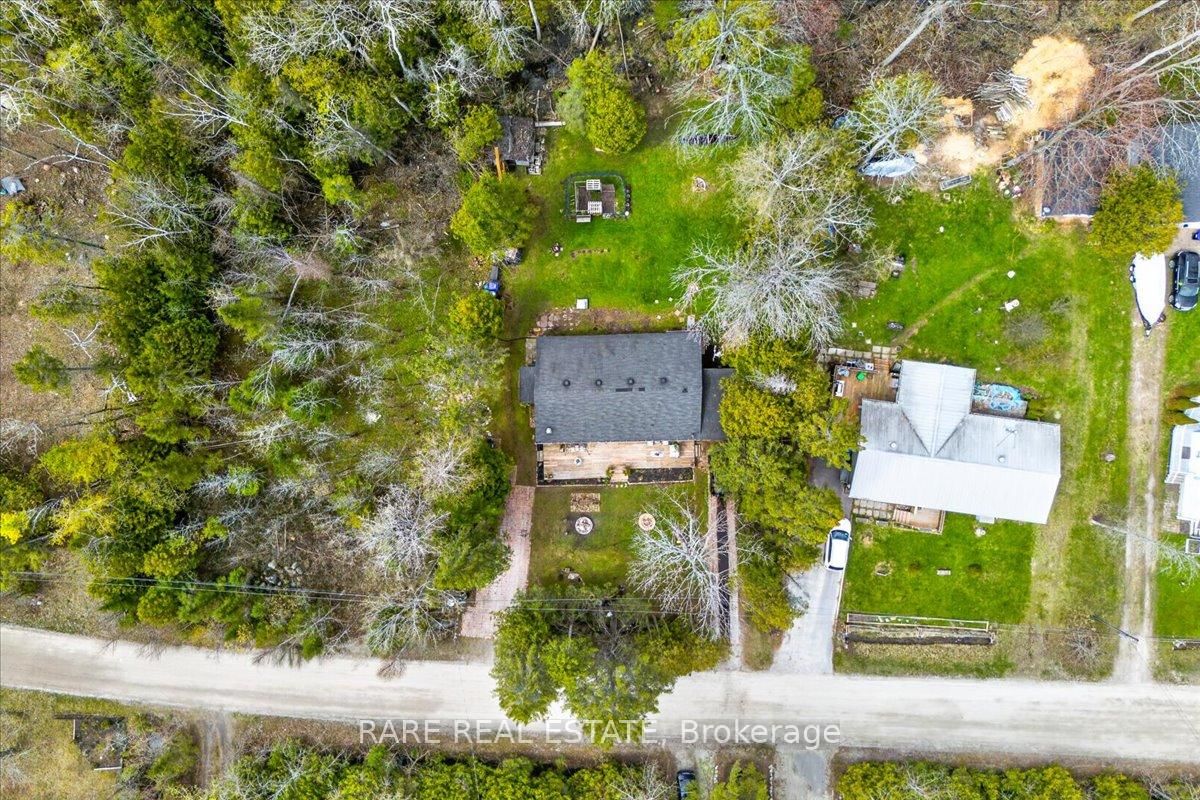22 Balsam Street • Tiny, ON photo 16