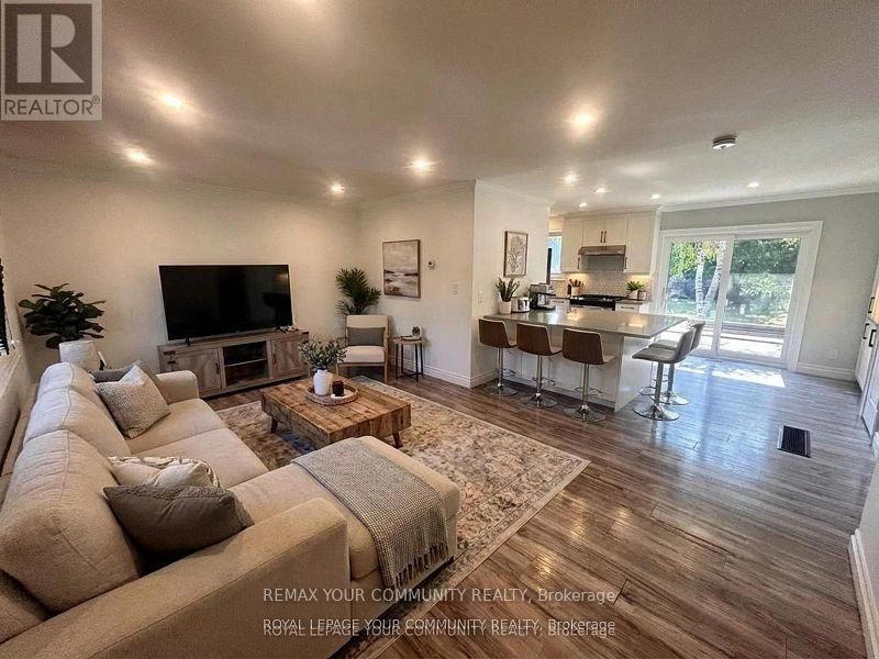93 Westmount Drive S