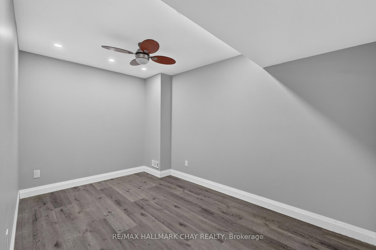 465 Mooney Crescent • Orillia, ON photo 47