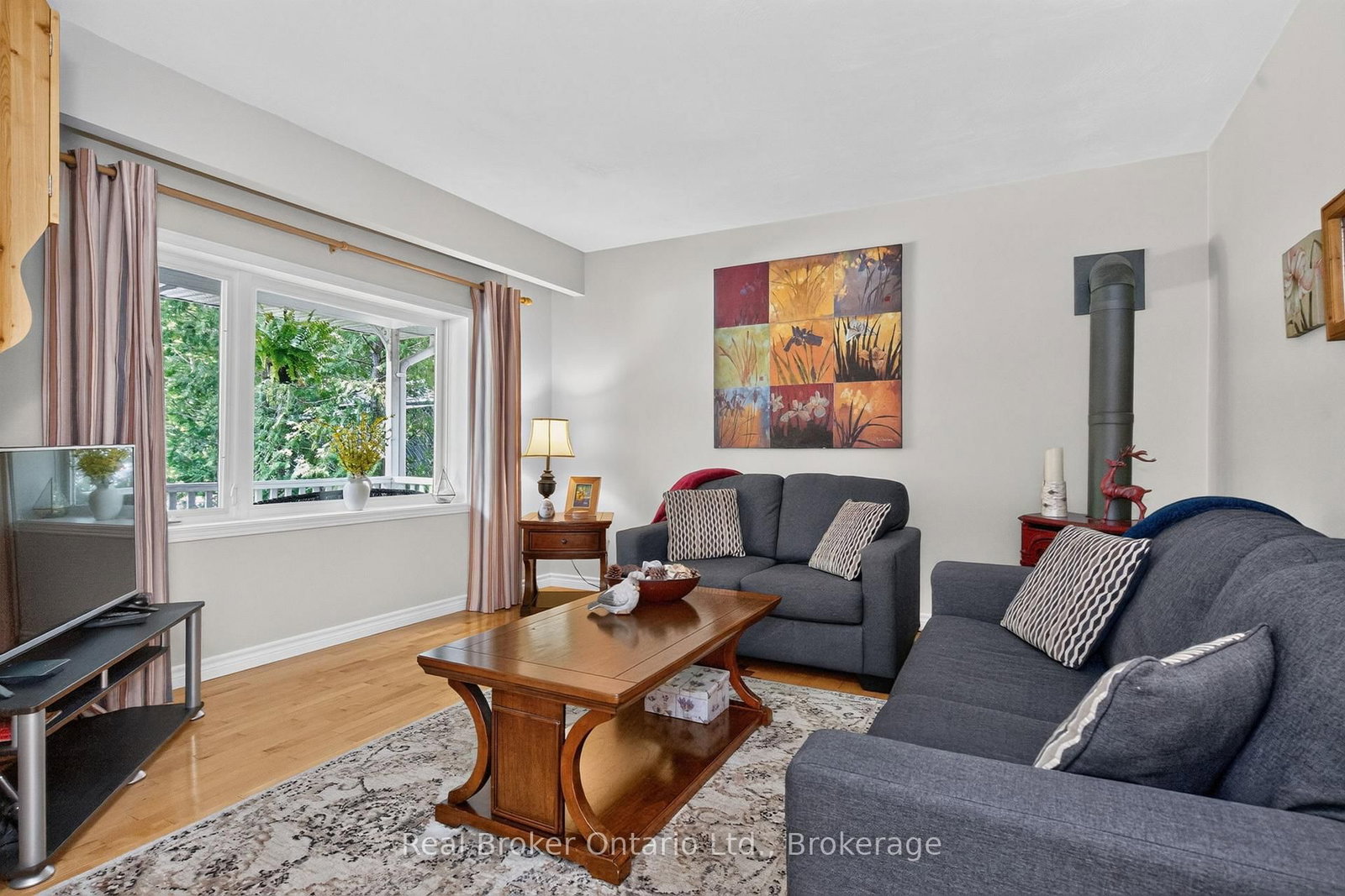 Listing Image 7