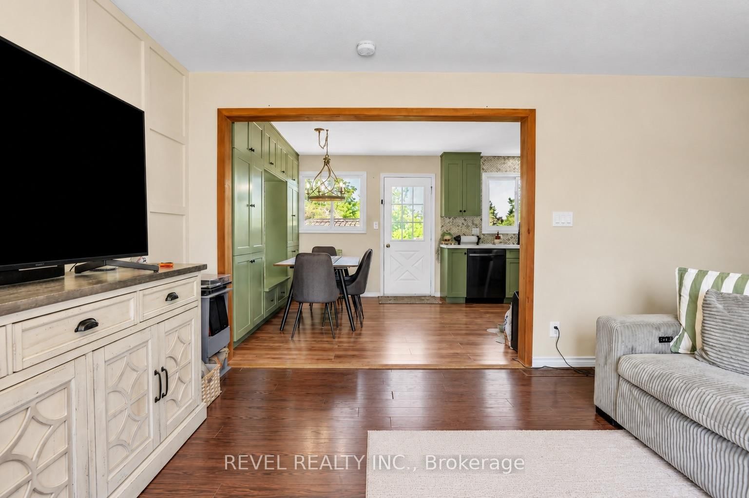 4 Robbins Drive • Oro-Medonte, ON photo 5