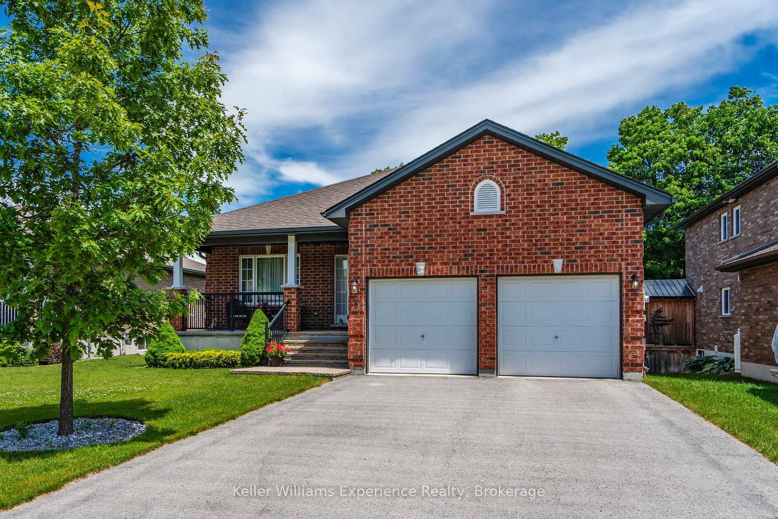 Detached House for sale at 5 Sheppard Drive, Tay, Ontario, L0K 2A0 - Victoria Harbour - MLS: S13467006