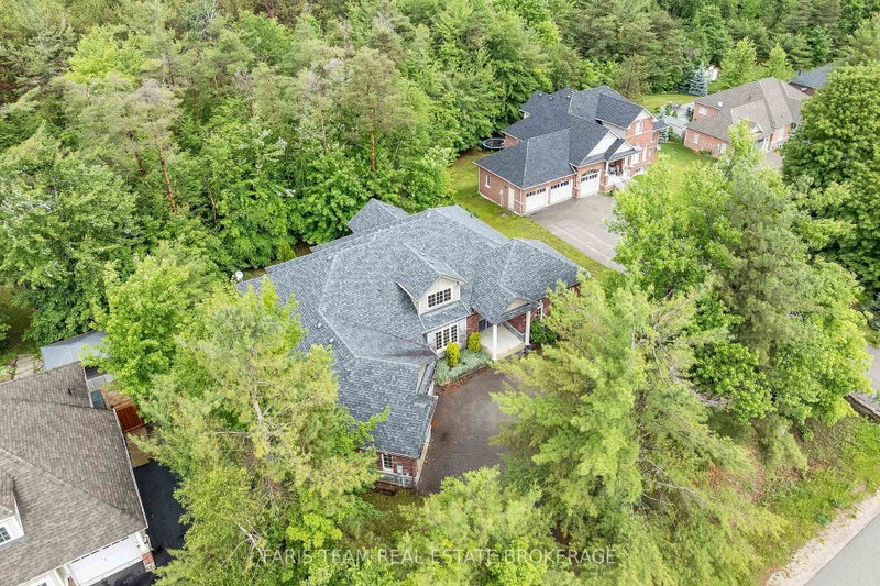 4 Diamond Valley Dr photo 4