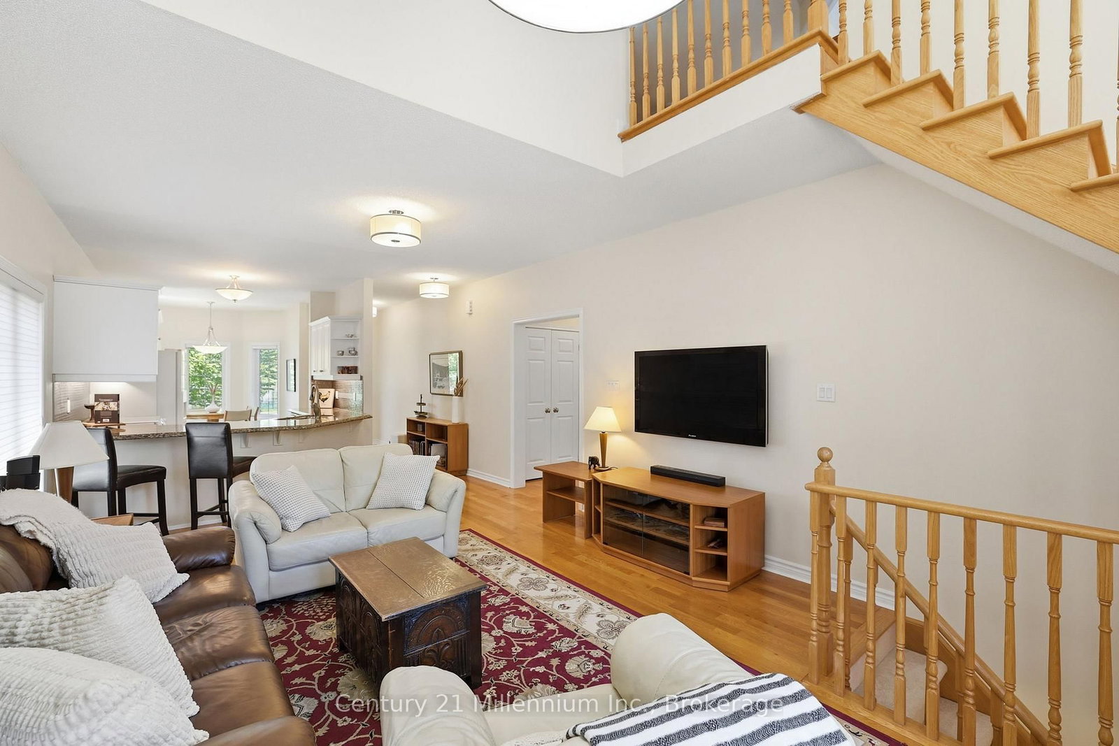 18 Thomas Drive • Collingwood, ON photo 8