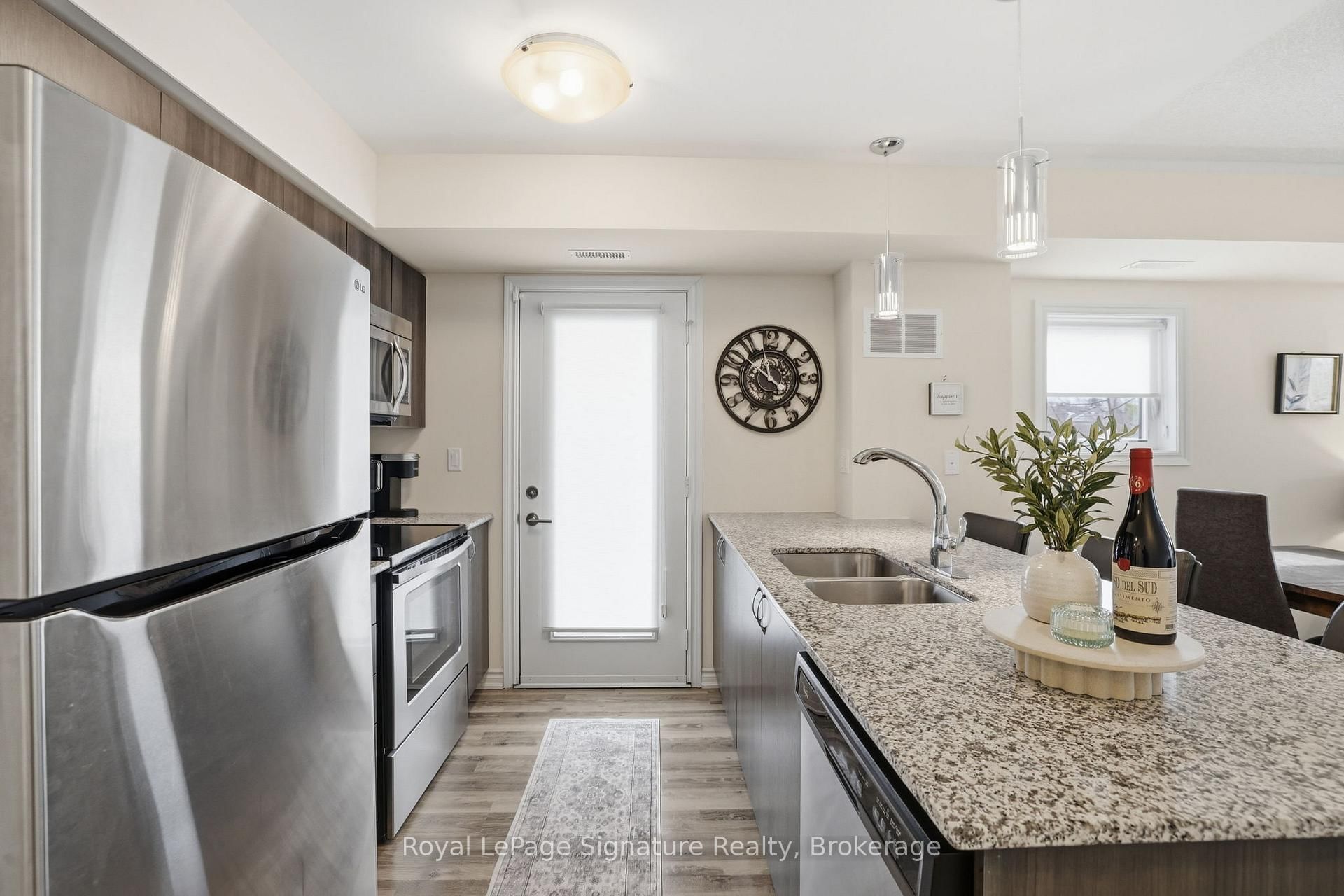 4 Anchorage Crescent, Unit 101