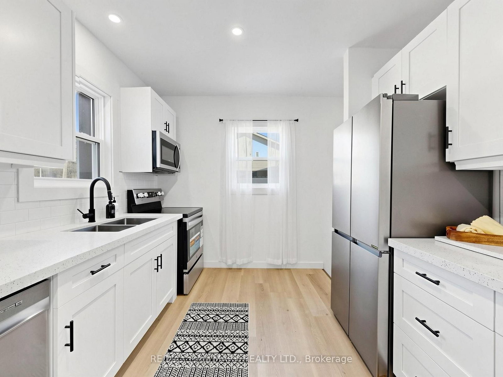 19 Ludlow Street • Midland, ON photo 16