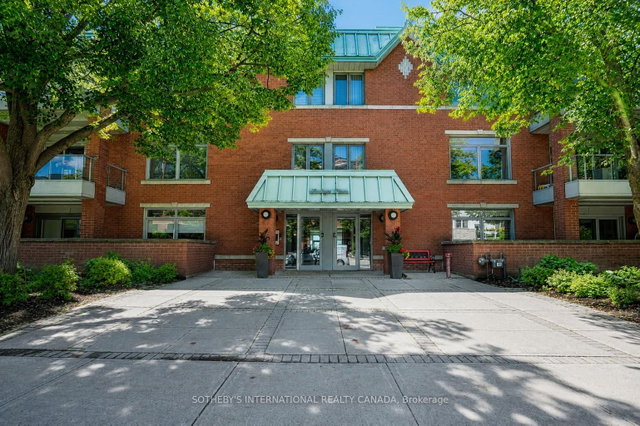 303 - 21 Kempenfelt Drive