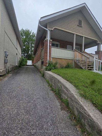 65 S Front Street • Orillia, ON photo 3