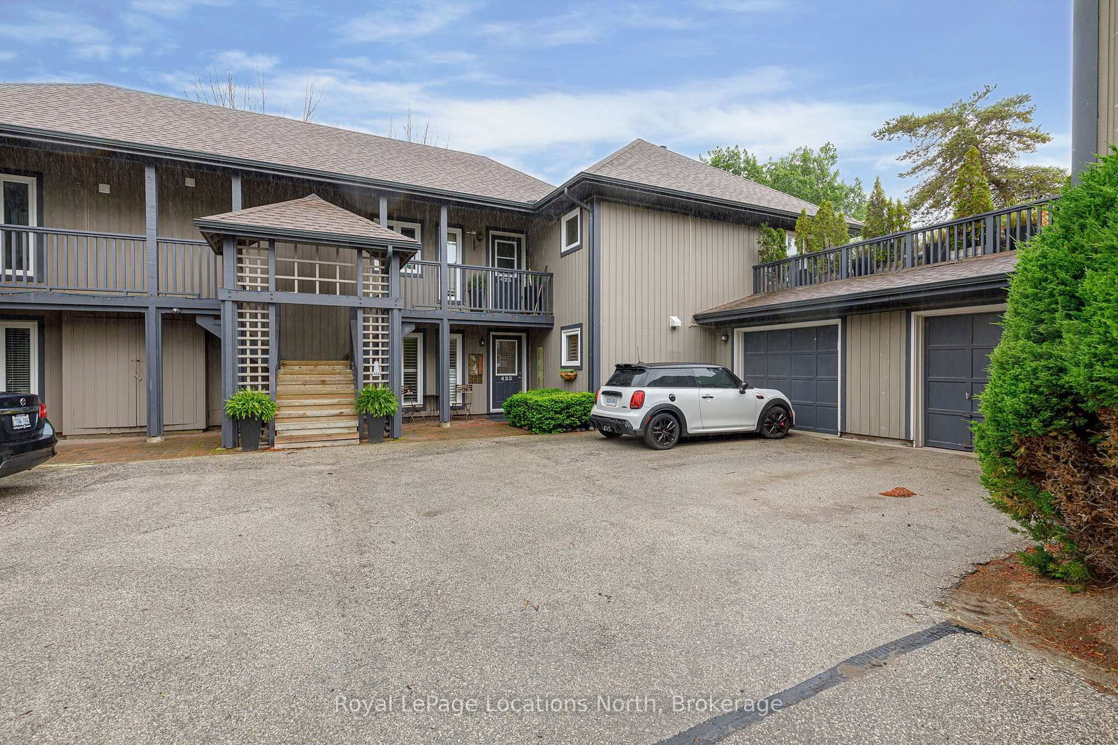 423 Mariners Way • Collingwood, ON photo 1