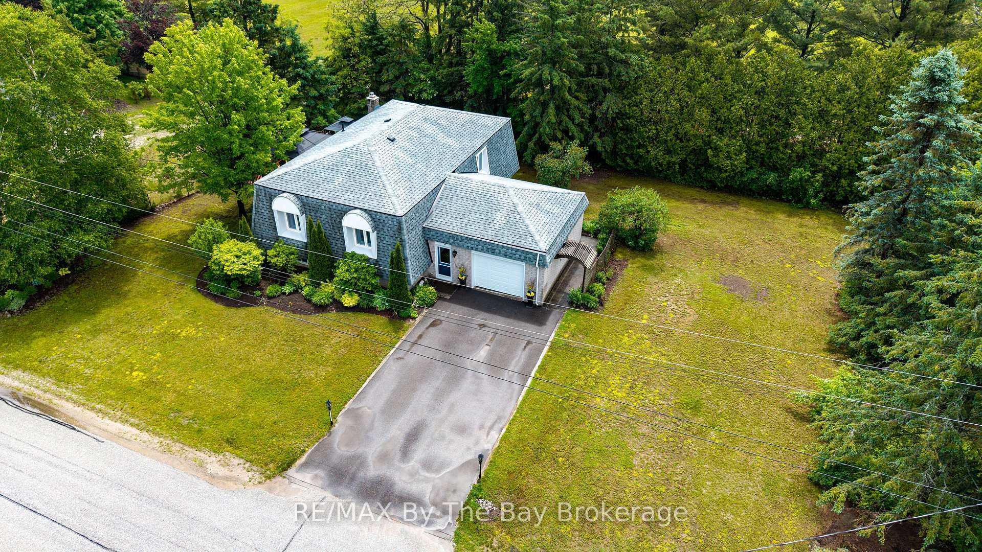 93 Frederick Dr S/s Drive