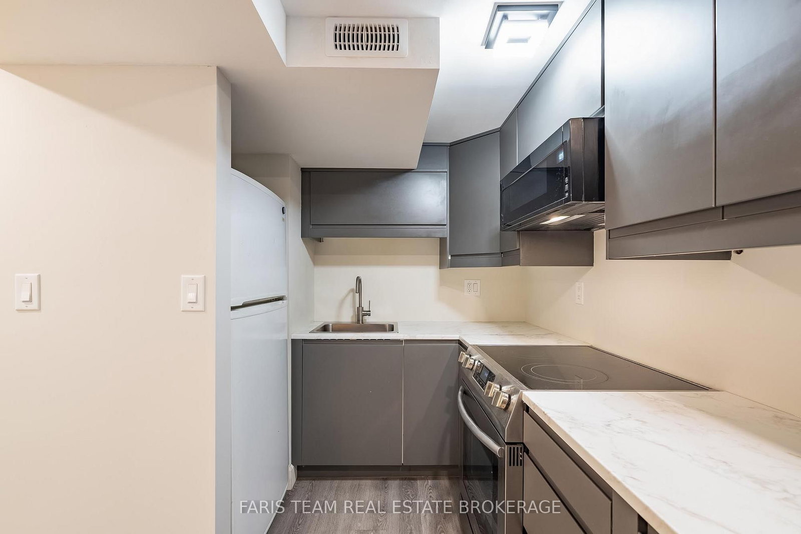 44 Hawthorne Crescent • Barrie, ON photo 26