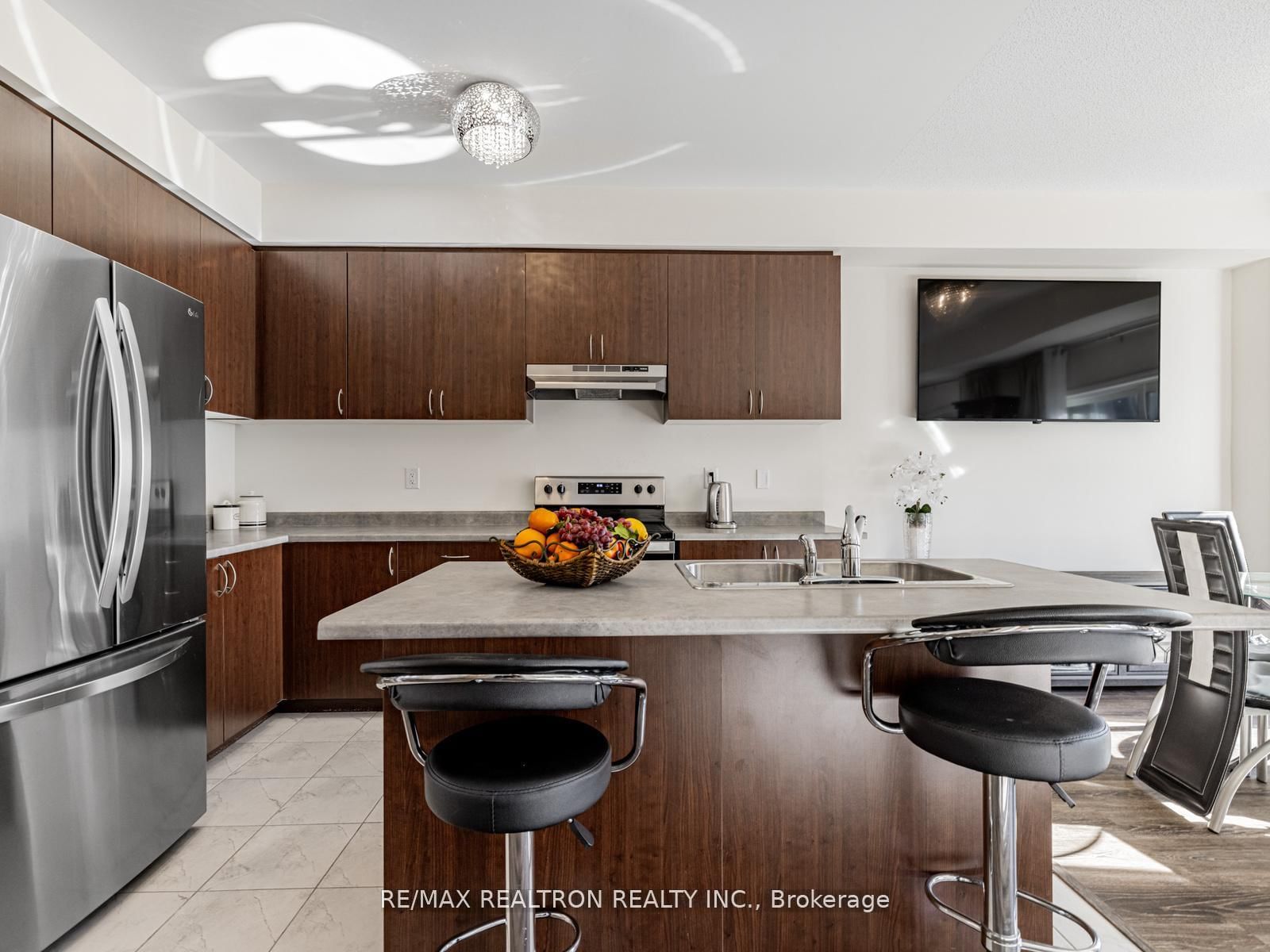 6 Bobolink Drive • Wasaga Beach, ON photo 10