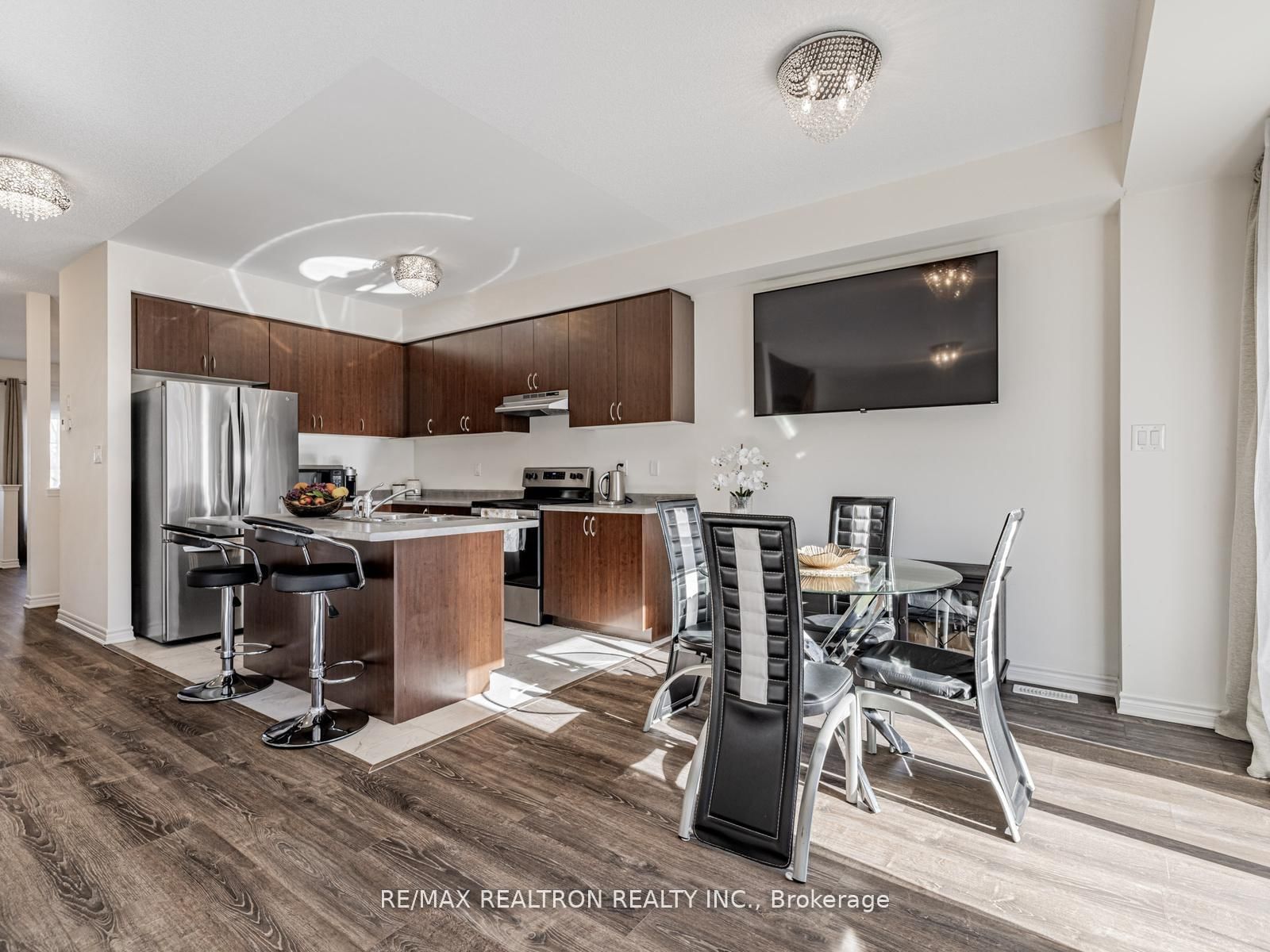 6 Bobolink Drive • Wasaga Beach, ON photo 11