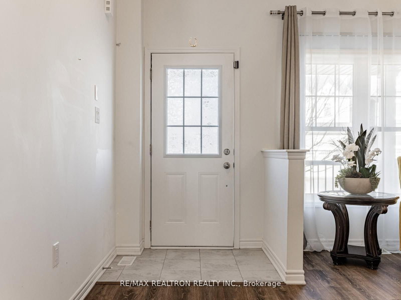 6 Bobolink Drive