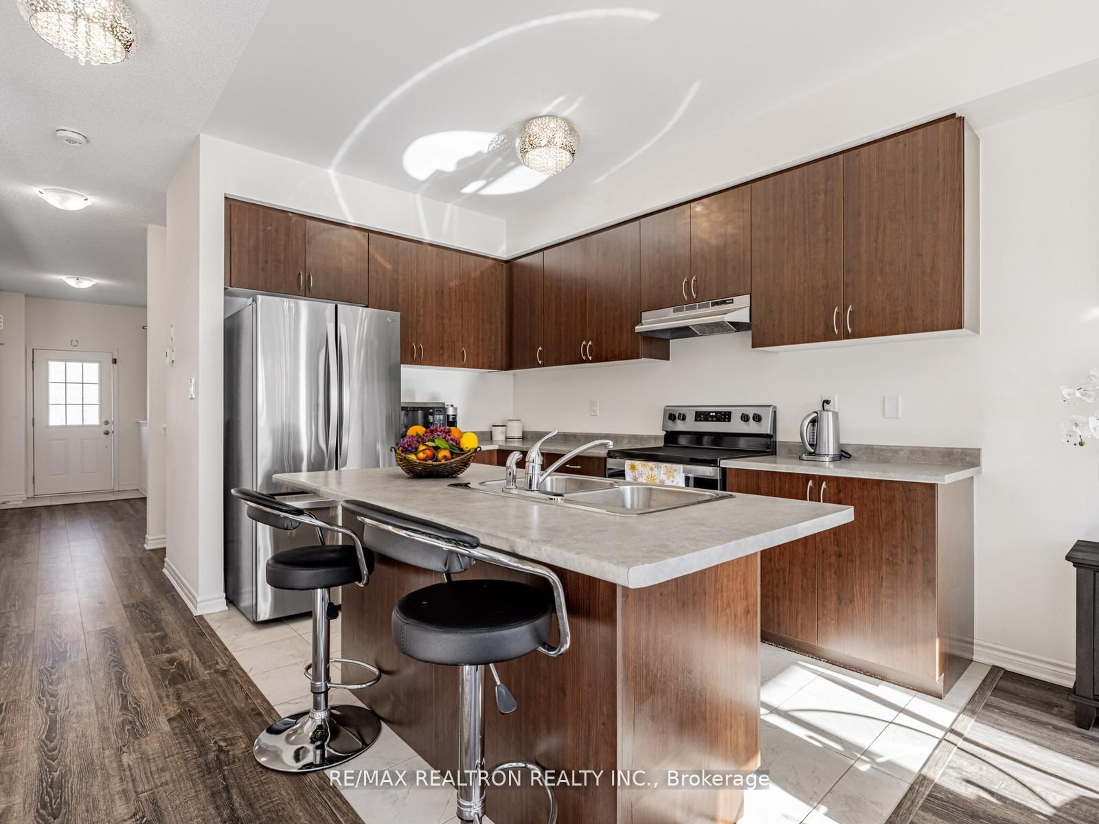 6 Bobolink Drive • Wasaga Beach, ON photo 6