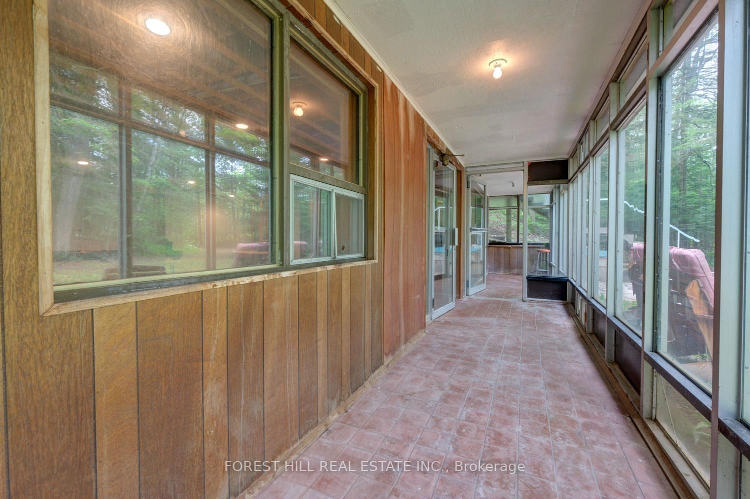 49 Leslie Street • Wasaga Beach, ON photo 29