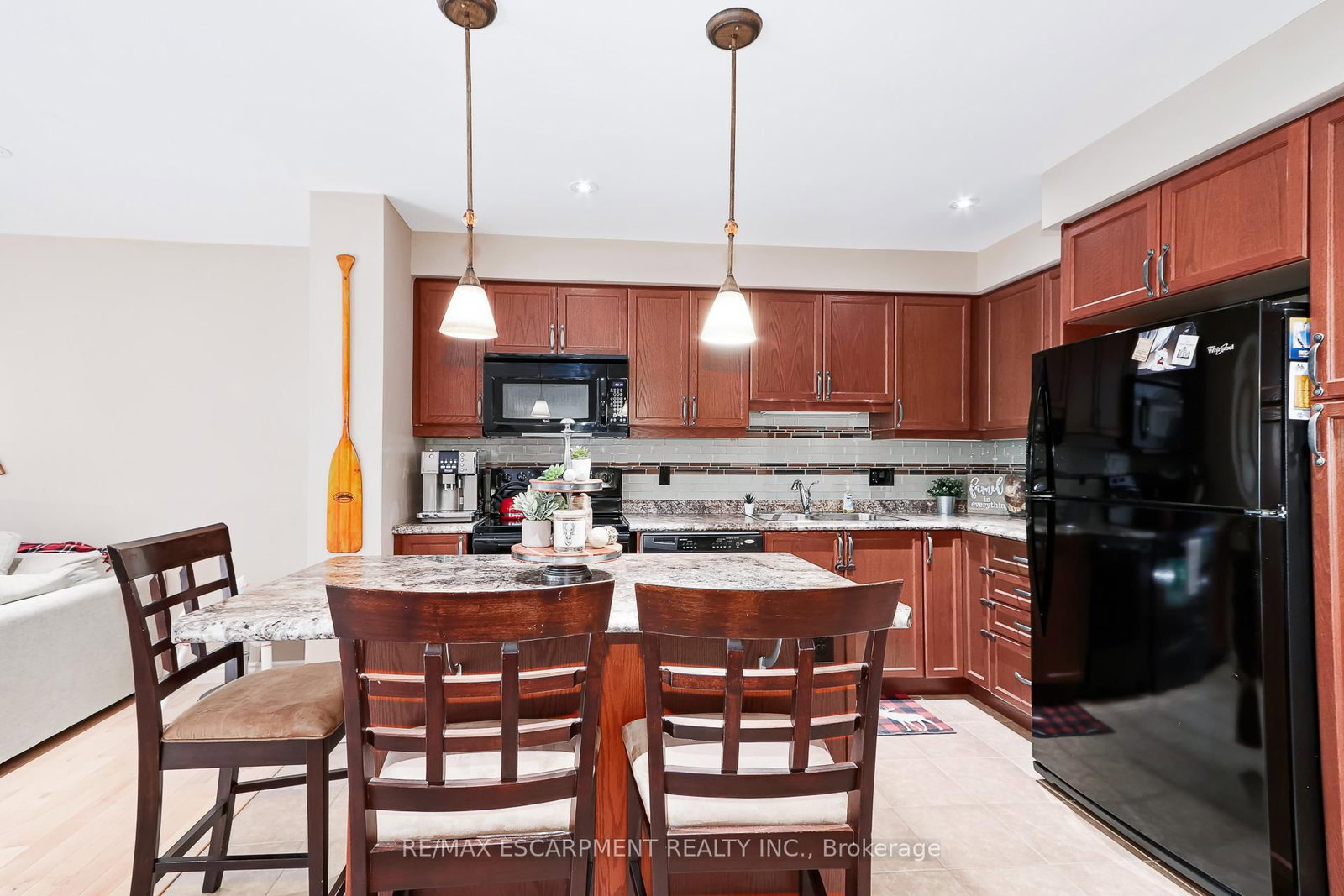 72 SILVER GLEN Boulevard • Collingwood, ON photo 7
