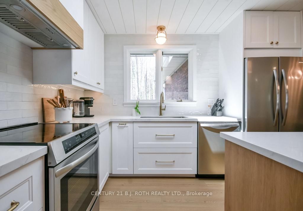 1078 Sunnidale Road • Springwater, ON photo 11
