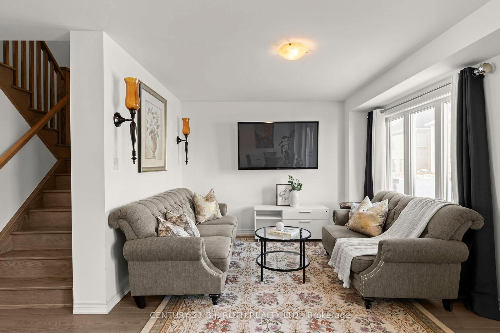 69 Alaskan Heights • Barrie, ON photo 6
