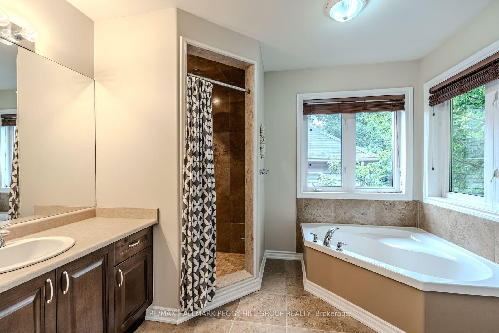 11 Oakmont Avenue • Oro-Medonte, ON photo 10