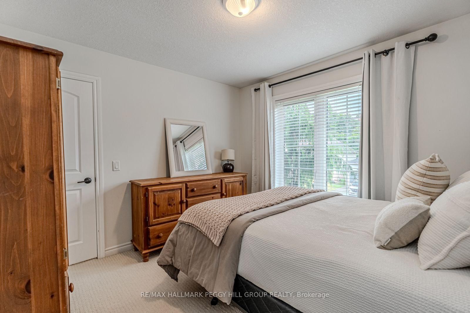 11 Oakmont Avenue • Oro-Medonte, ON photo 11