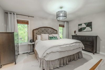 11 Oakmont Avenue • Oro-Medonte, ON photo 9
