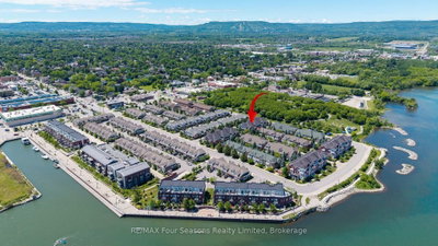 17 Collship Lane • Collingwood, ON photo 6