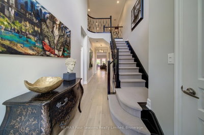 17 Collship Lane • Collingwood, ON photo 8