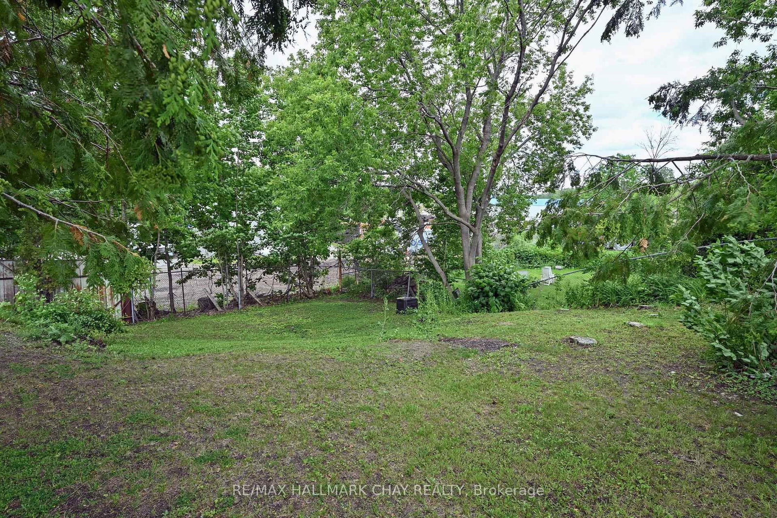 225 Park Street • Tay, ON photo 23