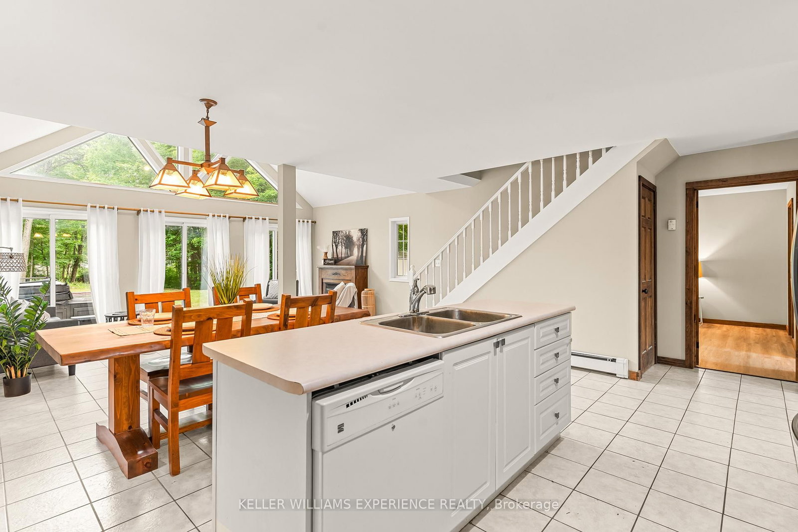 7516 Island Crescent W • Ramara, ON photo 11