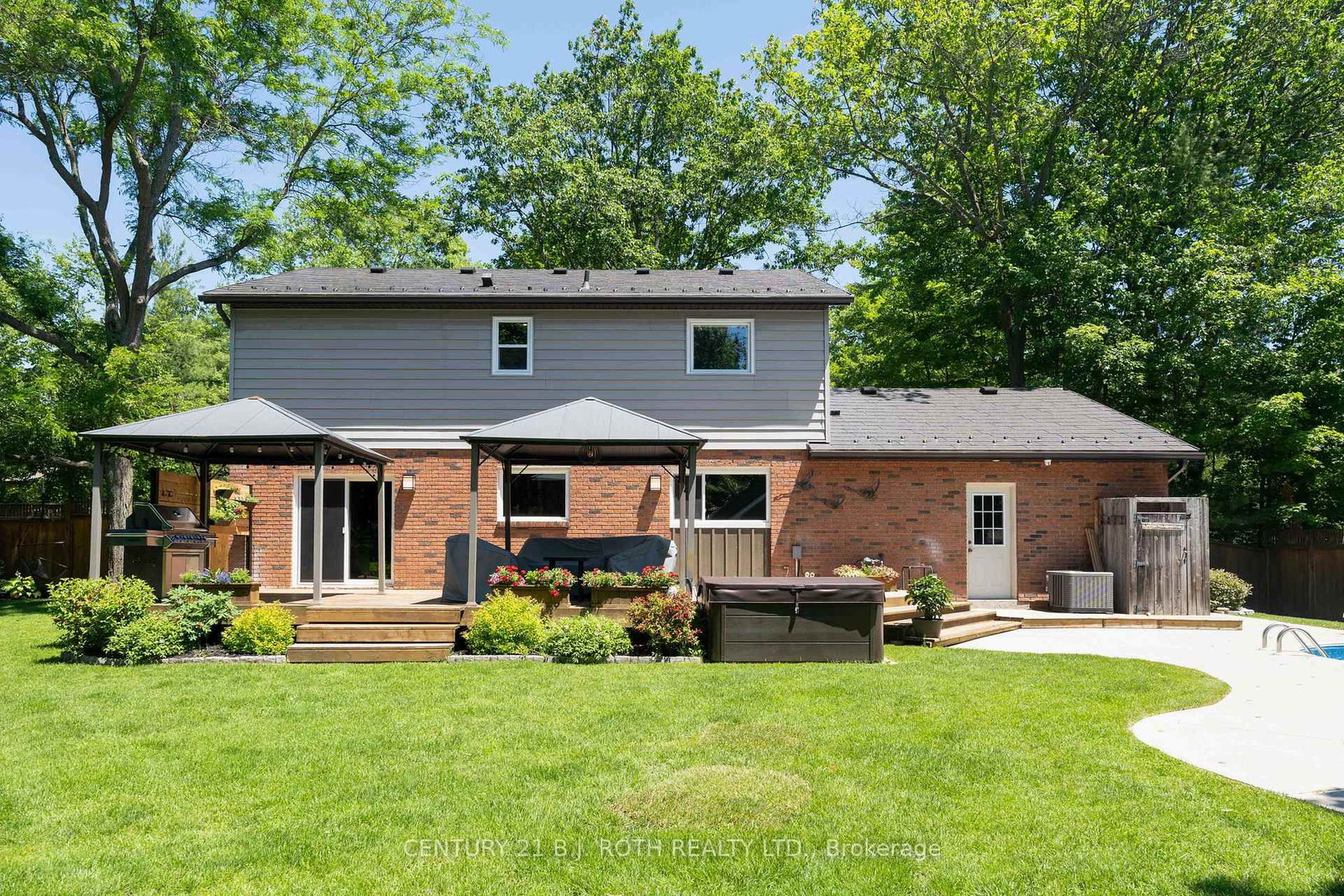 16 Spence Avenue • Springwater, ON photo 39