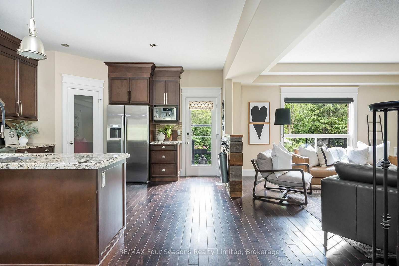 37 Chamberlain Crescent • Collingwood, ON photo 12