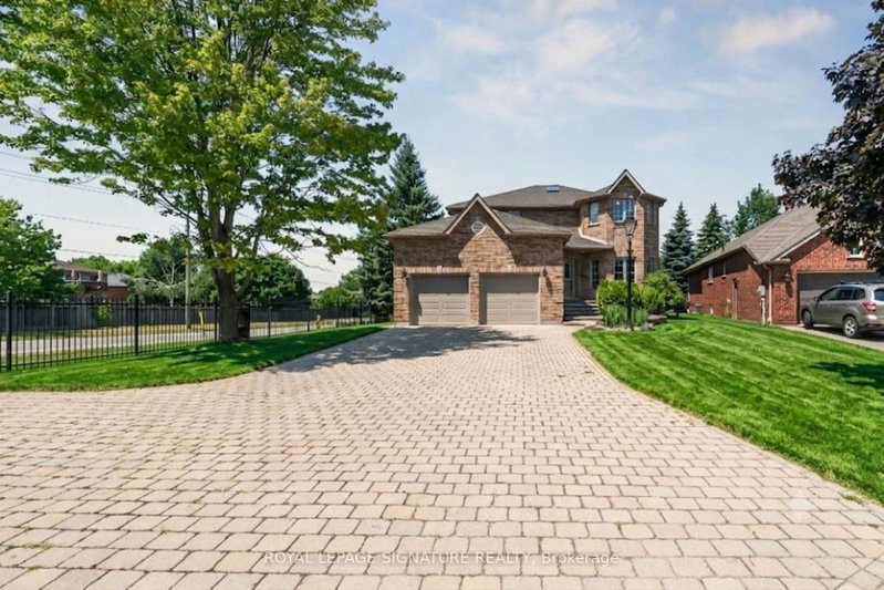 12 Mccullough Court
