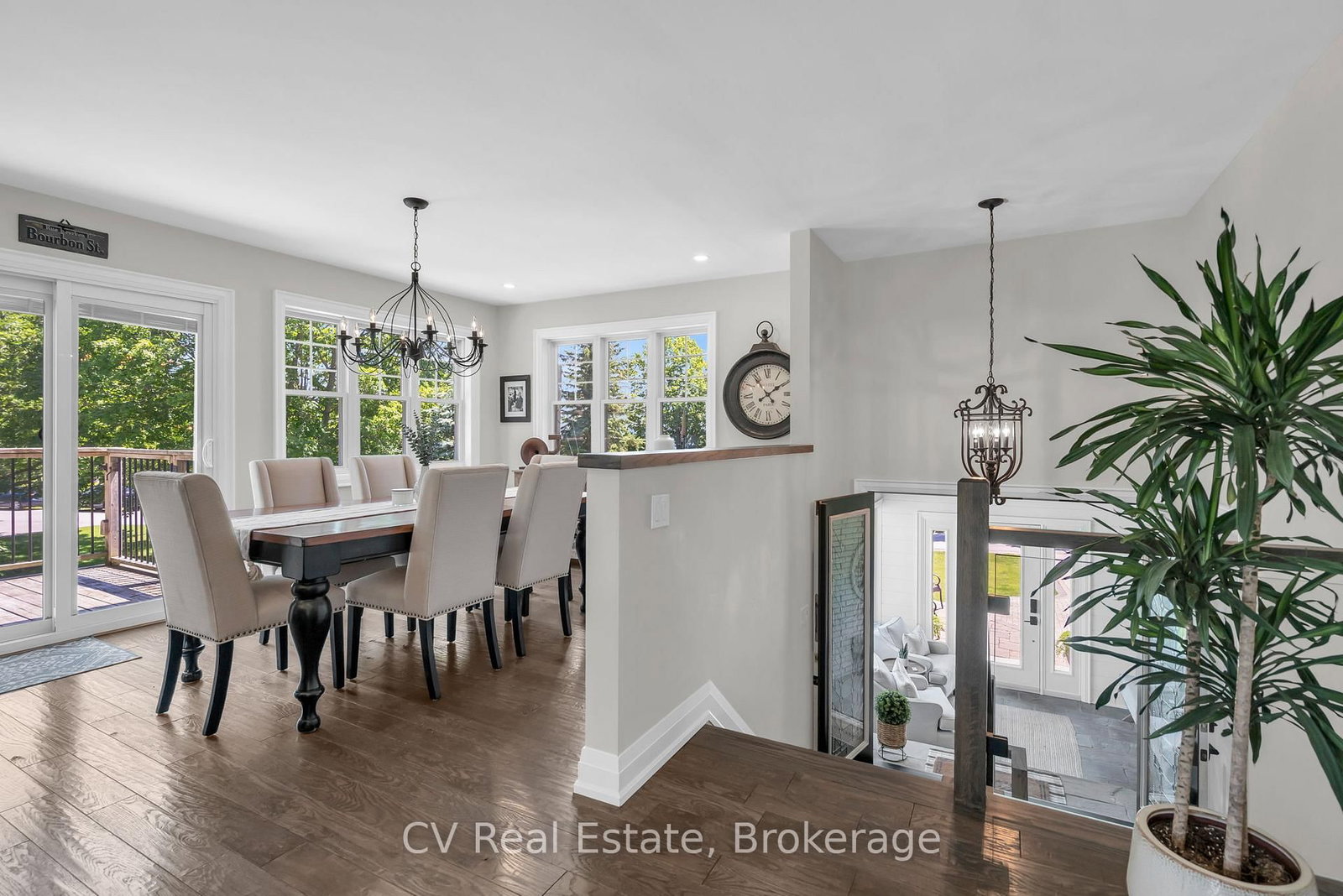 22 Baycrest Drive • Barrie, ON photo 10