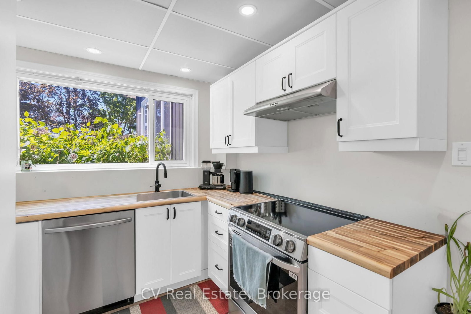 22 Baycrest Drive • Barrie, ON photo 31
