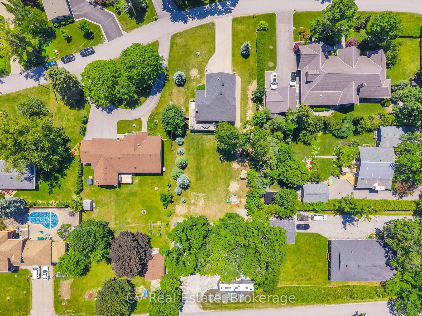 22 Baycrest Drive • Barrie, ON photo 44