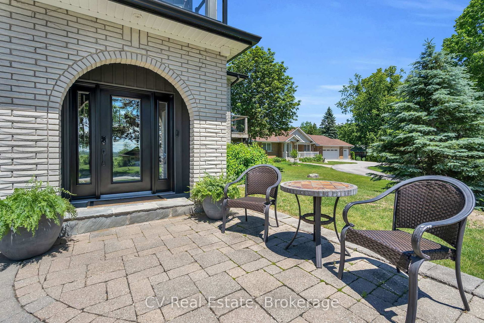 22 Baycrest Drive • Barrie, ON photo 6