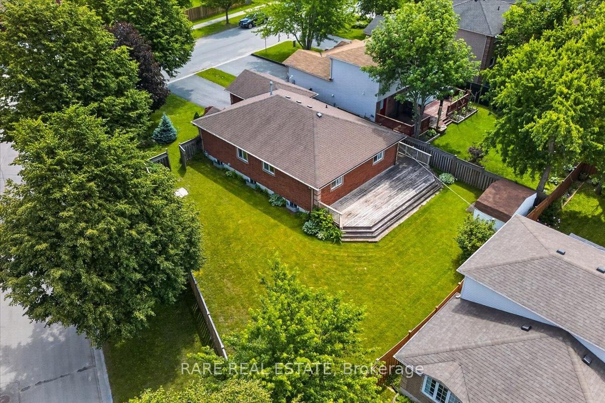 8 Whitehorn Crescent • Barrie, ON photo 28