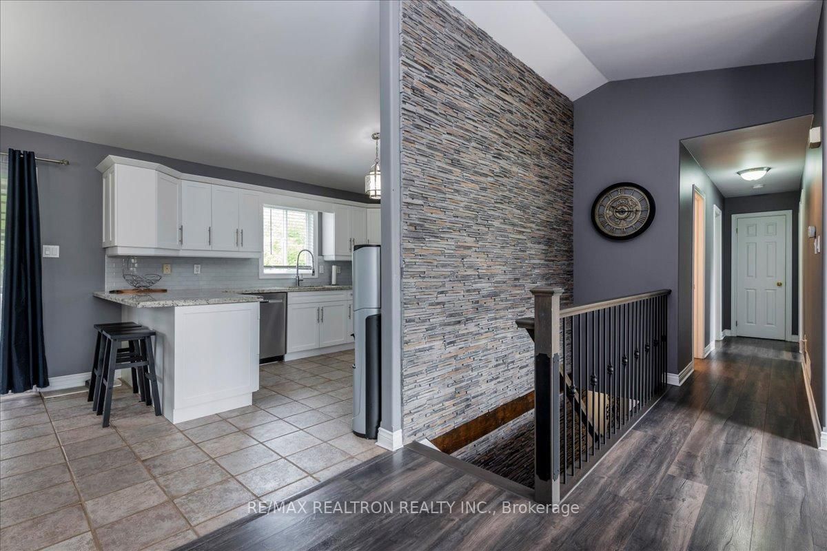 4 Templeton Drive • Clearview, ON photo 13
