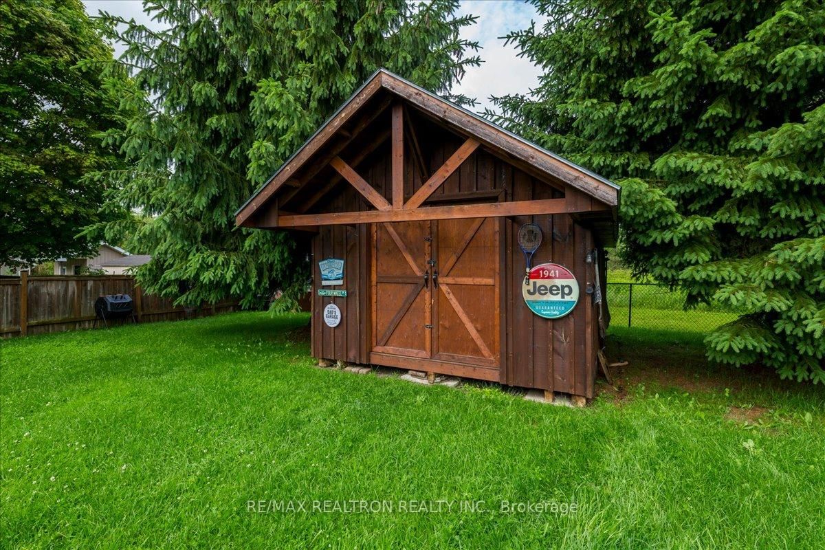 4 Templeton Drive • Clearview, ON photo 35