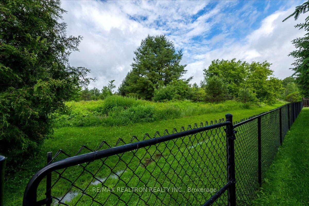 4 Templeton Drive • Clearview, ON photo 36