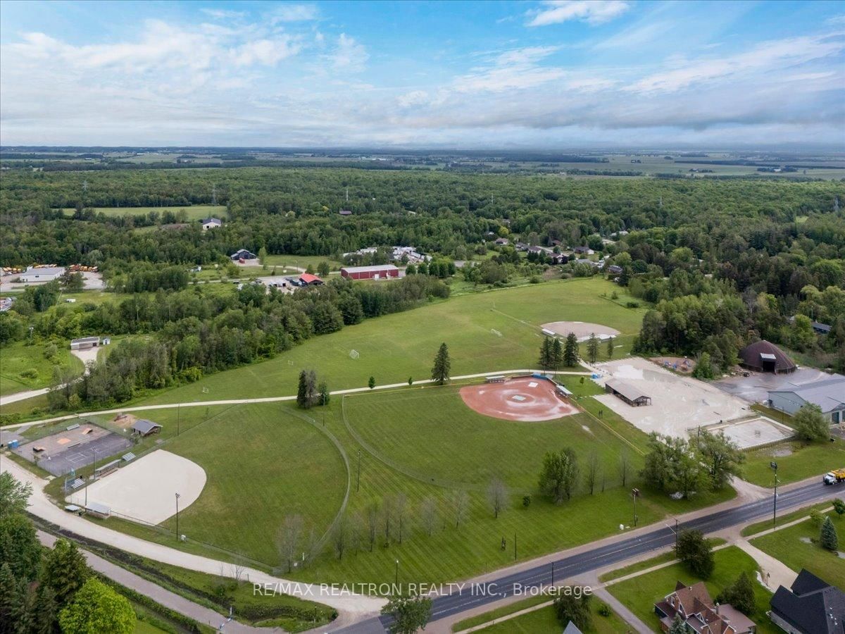 4 Templeton Drive • Clearview, ON photo 38