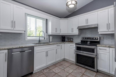 4 Templeton Drive • Clearview, ON photo 9