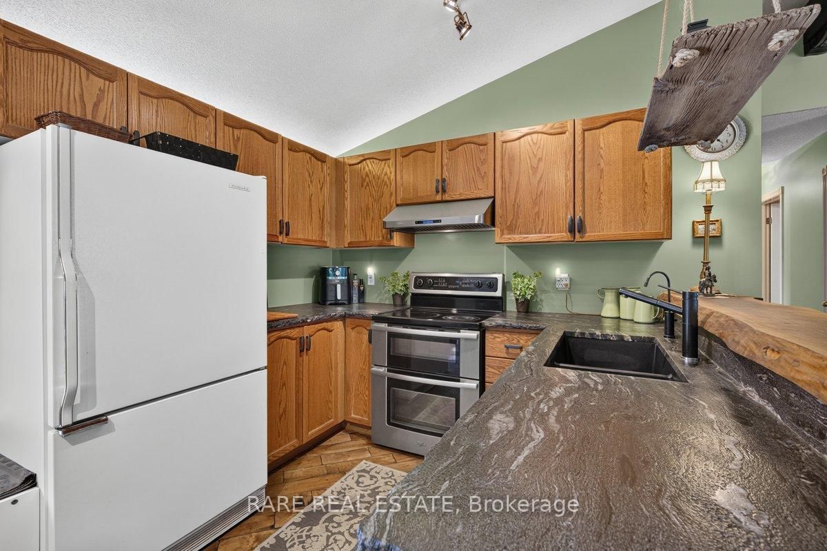 6216 Sunnidale Tosorontio Townline • Clearview, ON photo 10