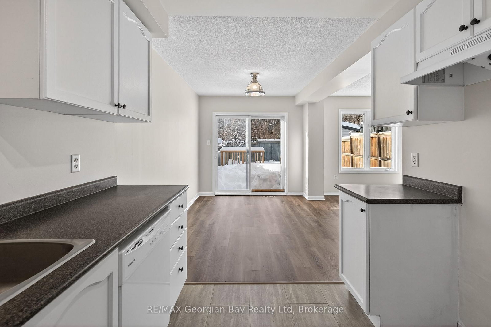 836 Coral Springs Lane • Midland, ON photo 13