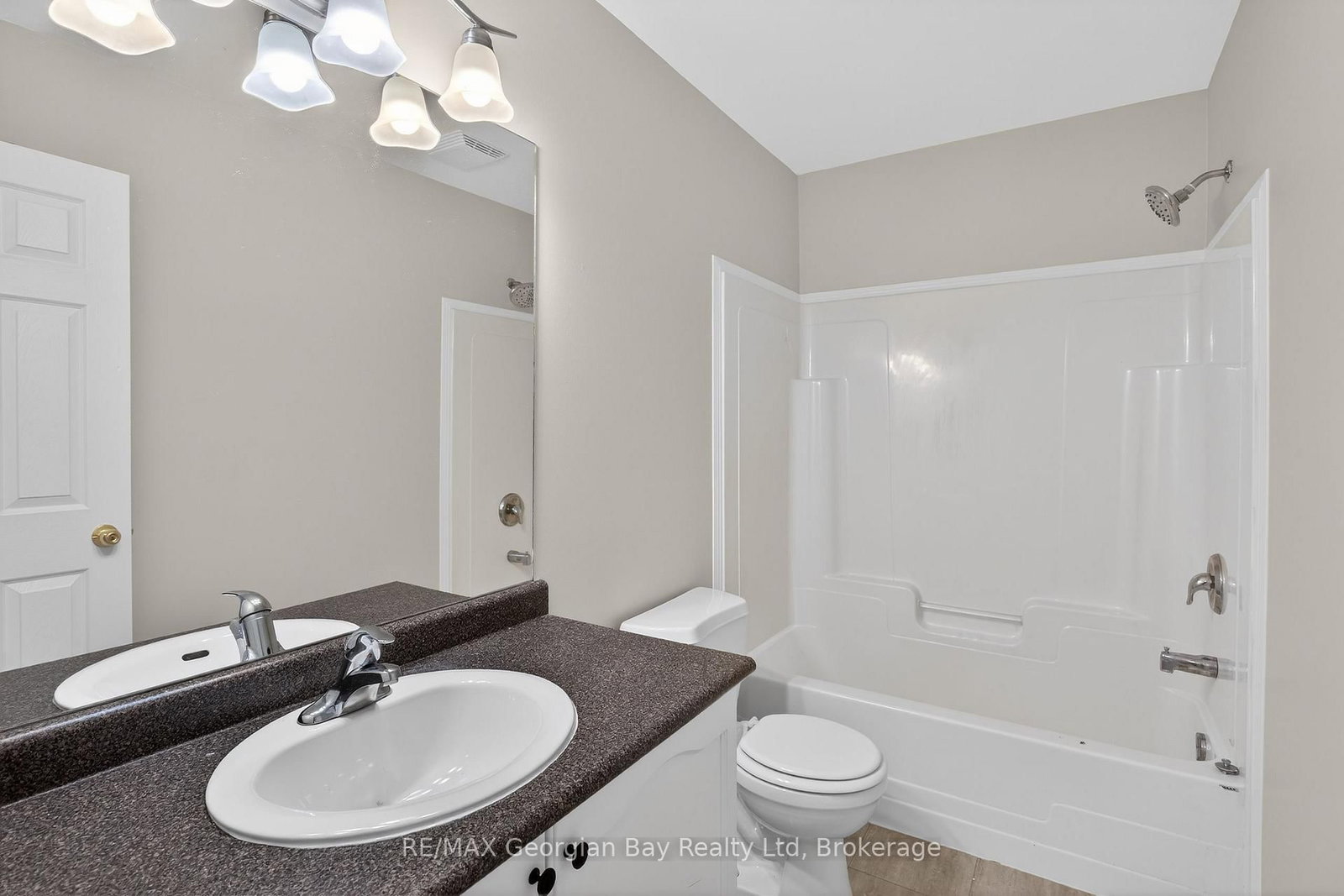 836 Coral Springs Lane • Midland, ON photo 24