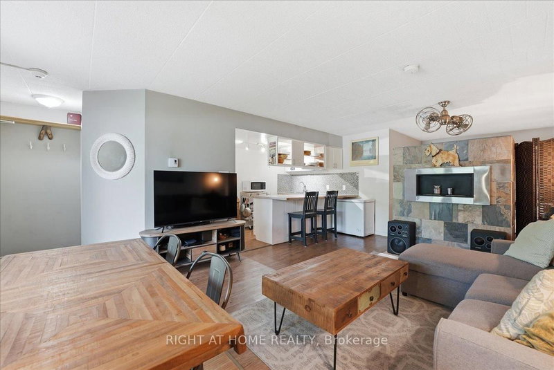 108 - 1102 Horseshoe Valley Road W