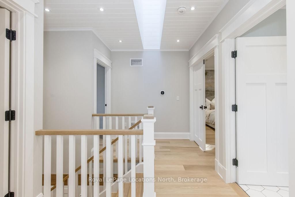 545 Oxbow Park Drive • Wasaga Beach, ON photo 17